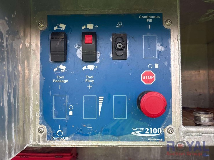 2016-kenworth-t880-image-31