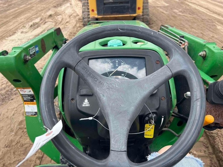 john-deere-3032e-image-29