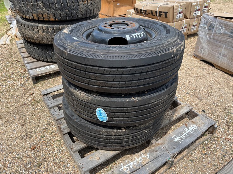#79737-•-qty-3,-235/80r16,-8-lug-tires-and-rims-image-2