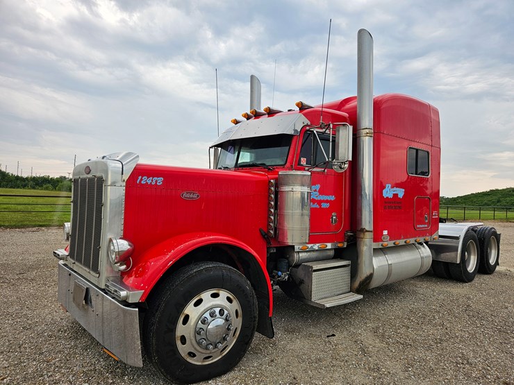 2003-peterbilt-379-image-3