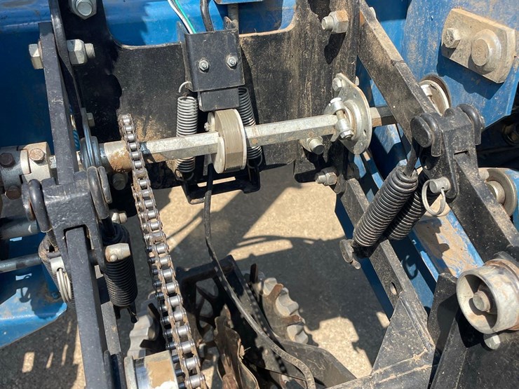kinze-3200-image-50