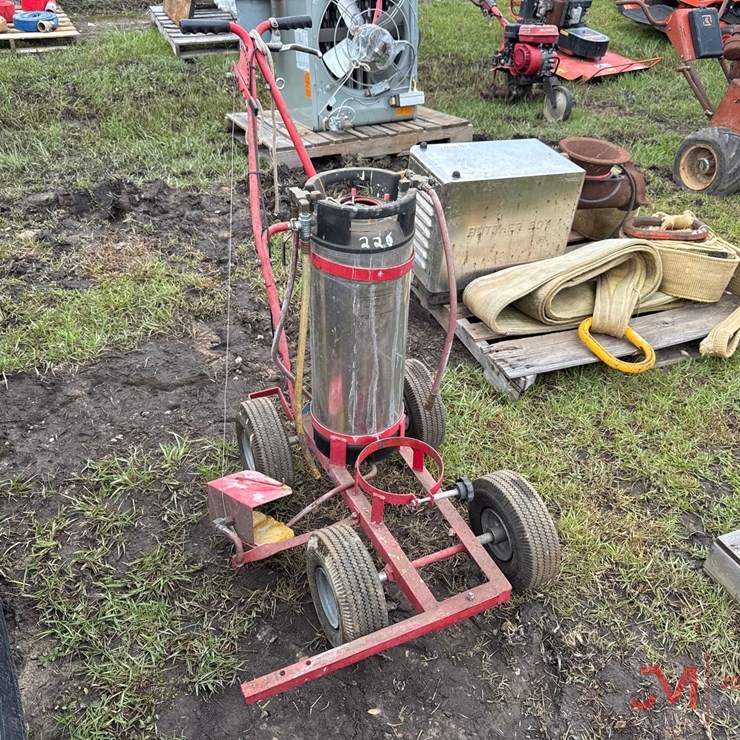ROLLING PAINT SPRAYER