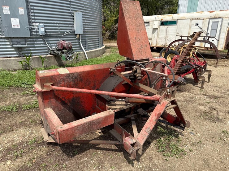 schweiss-7ft-3pt-snowblower-image-1