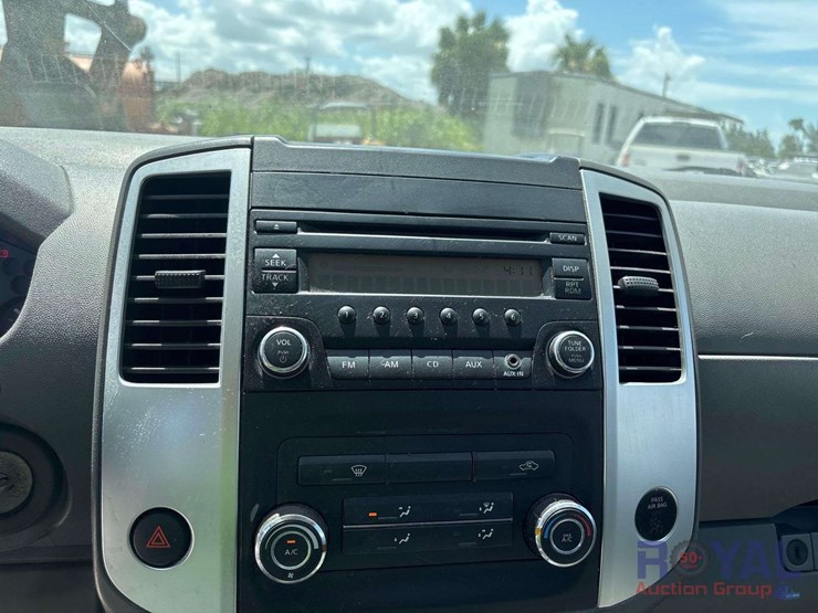 2016-nissan-frontier-image-12