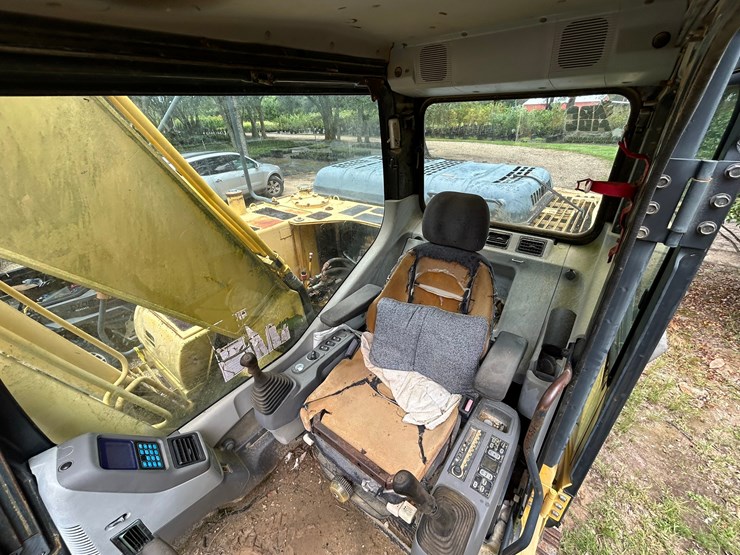 2004-komatsu-pc160-lc-7ka-image-10