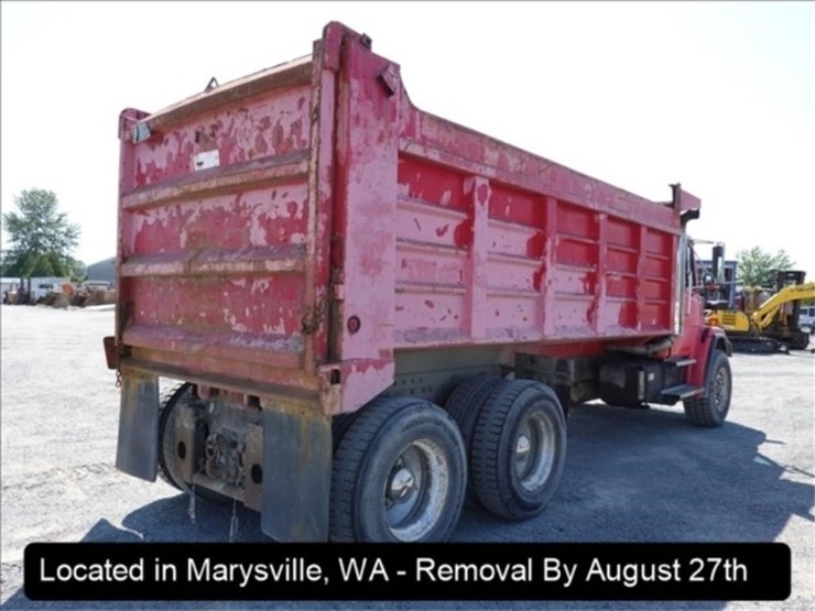 2000-freightliner-fl80-image-21