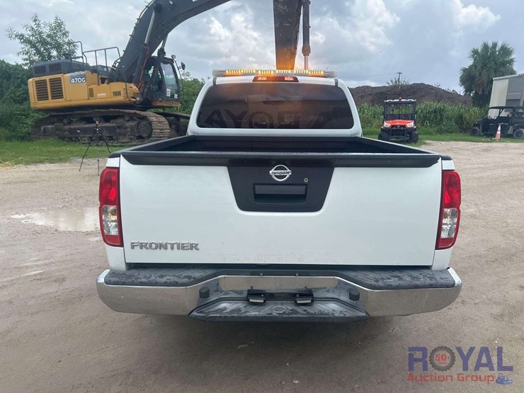 2016-nissan-frontier-image-18