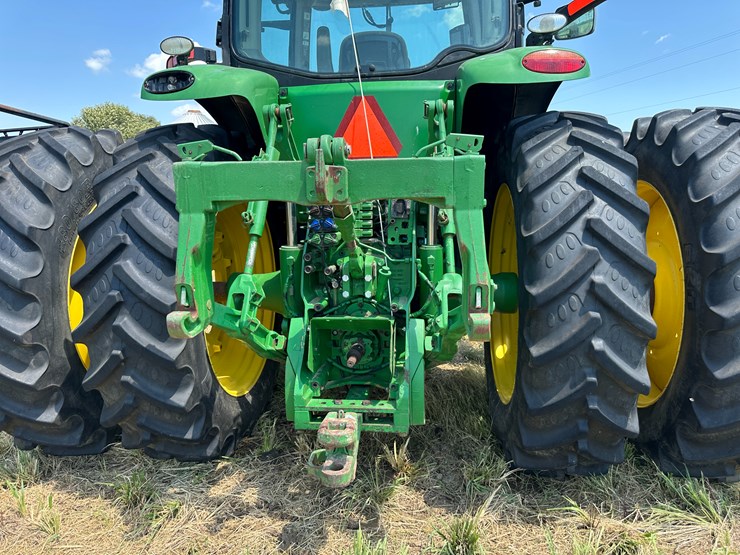 2014-john-deere-8285r-image-17