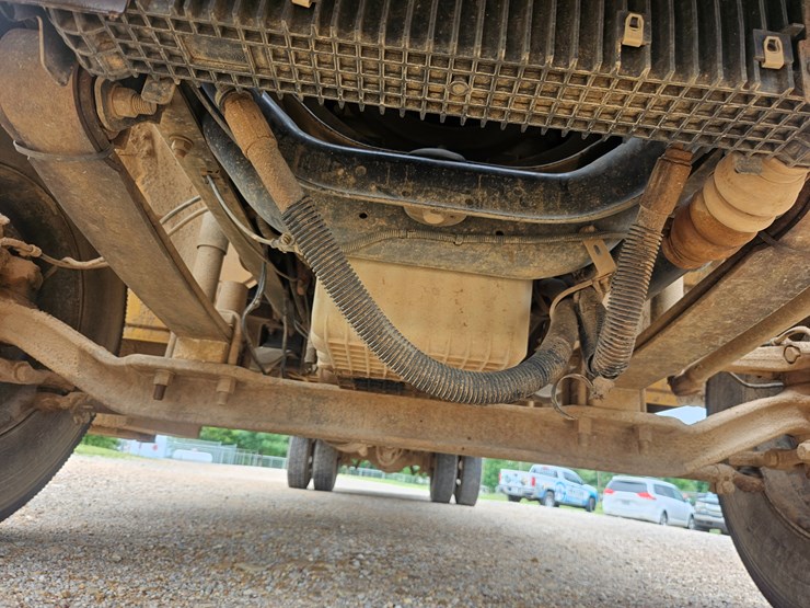 2005-freightliner-fs65-image-67
