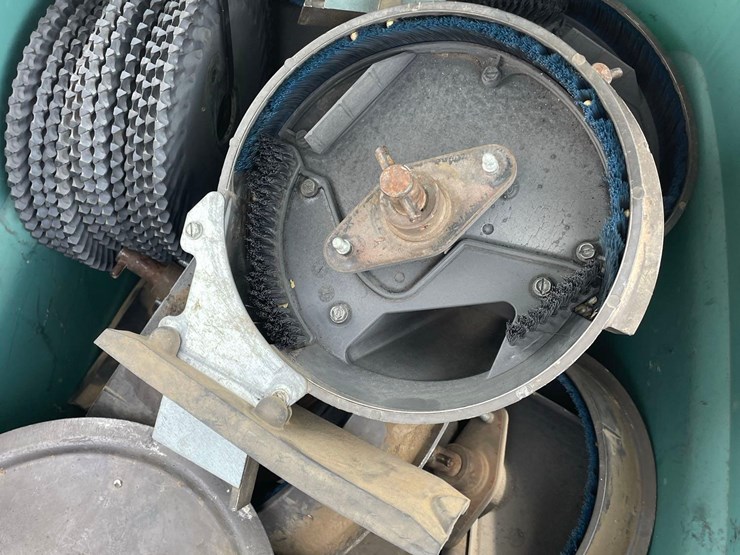 kinze-3200-image-55