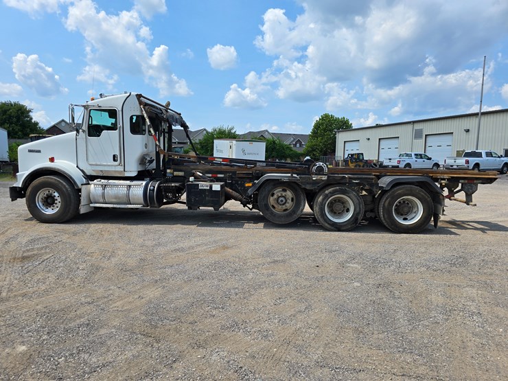 2012-kenworth-t800-image-14
