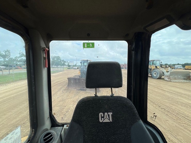 2015-caterpillar-303.5e2-cr-image-35