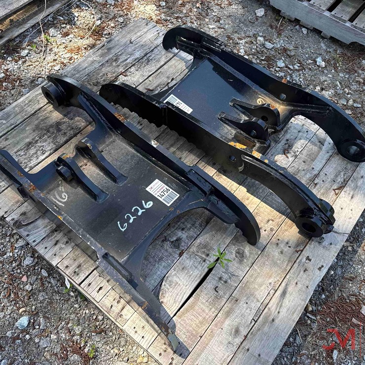 (2) UNUSED TWO FINGER EXCAVATOR THUMBS