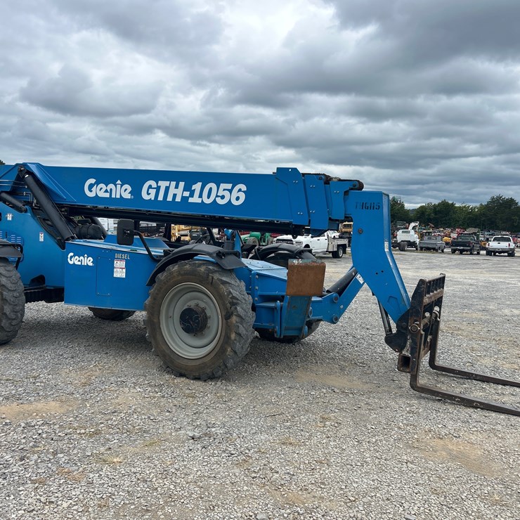 2017 GENIE GTH1056