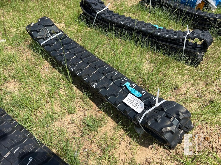 unused-future-pair-of-mini-rubber-tracks-image-1