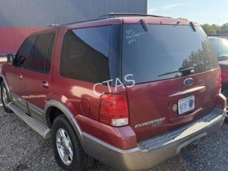 2004-ford-expedition-image-5