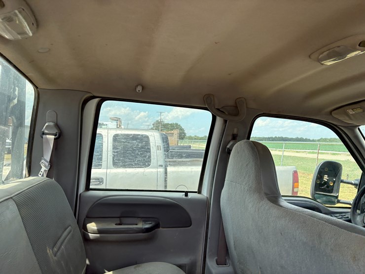 1999-ford-f350-image-19