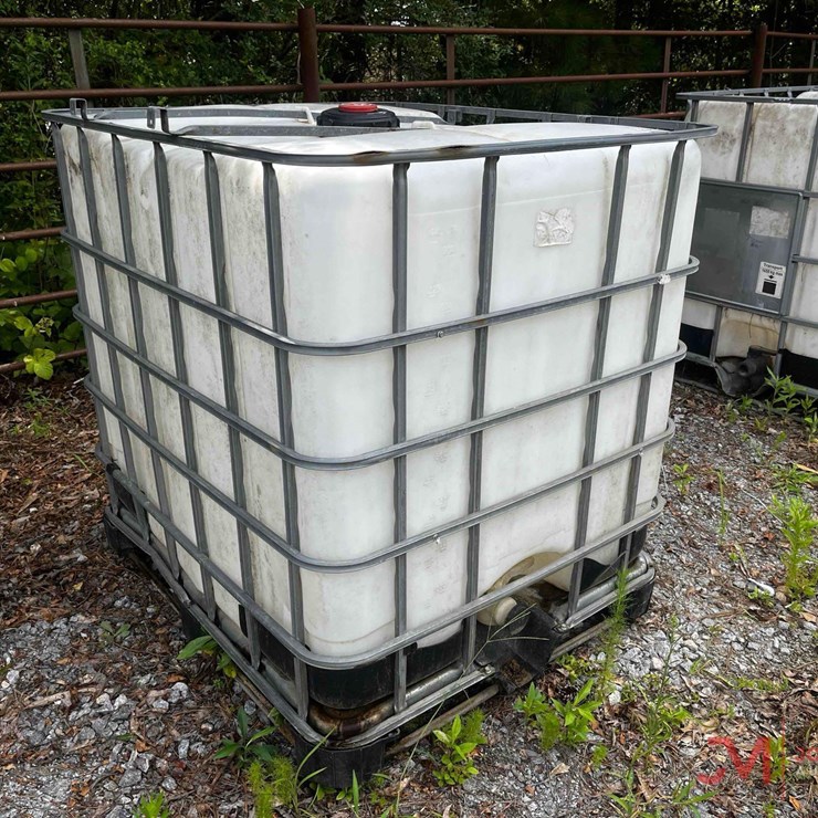275 GALLON IBC TOTE