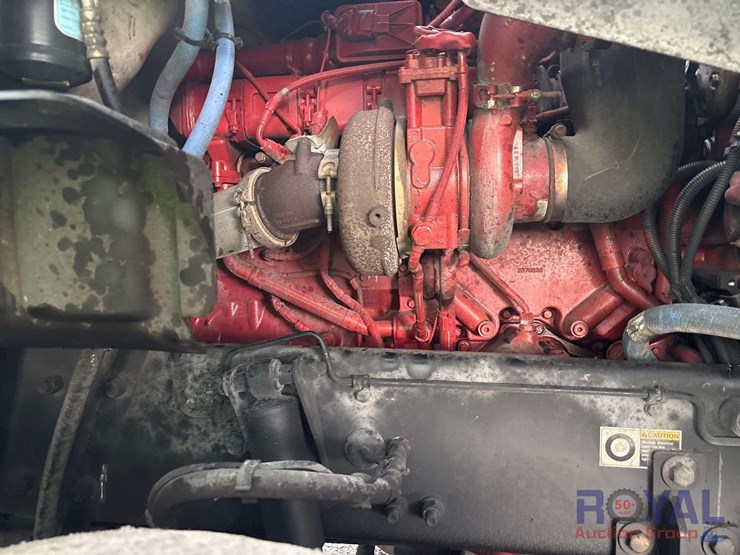 2016-kenworth-t880-image-10