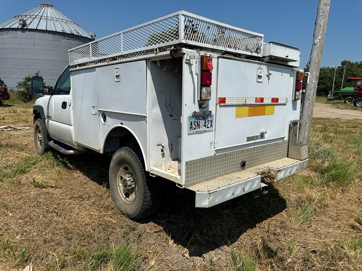 2002-chevrolet-2500-image-4