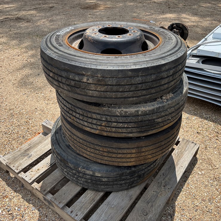 #79736 • QTY 4, 225/70R19.5, 10 LUG TIRES AND RIMS