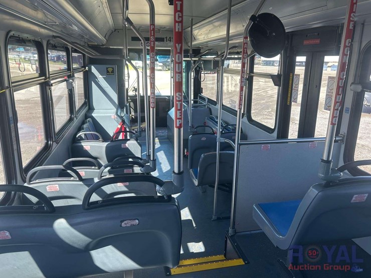 2014-gillig-low-floor-image-20
