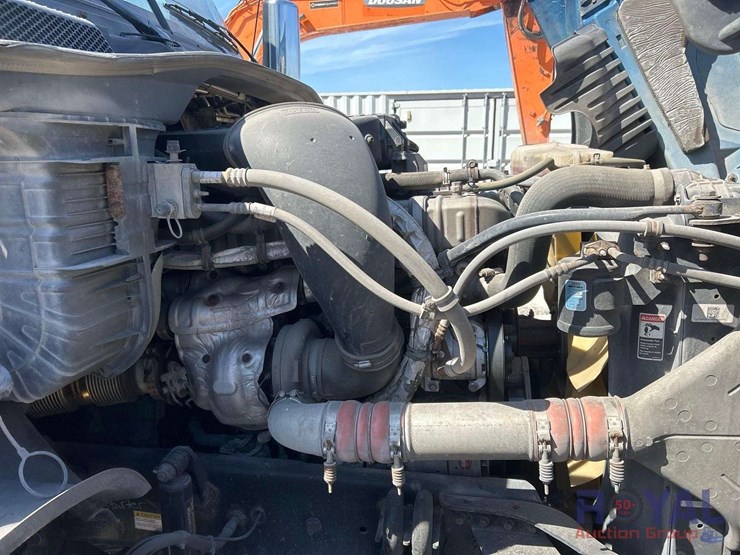 2017-freightliner-cascadia-125-image-7