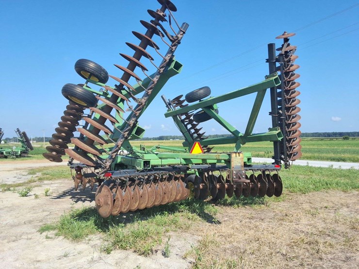 john-deere-630-image-8