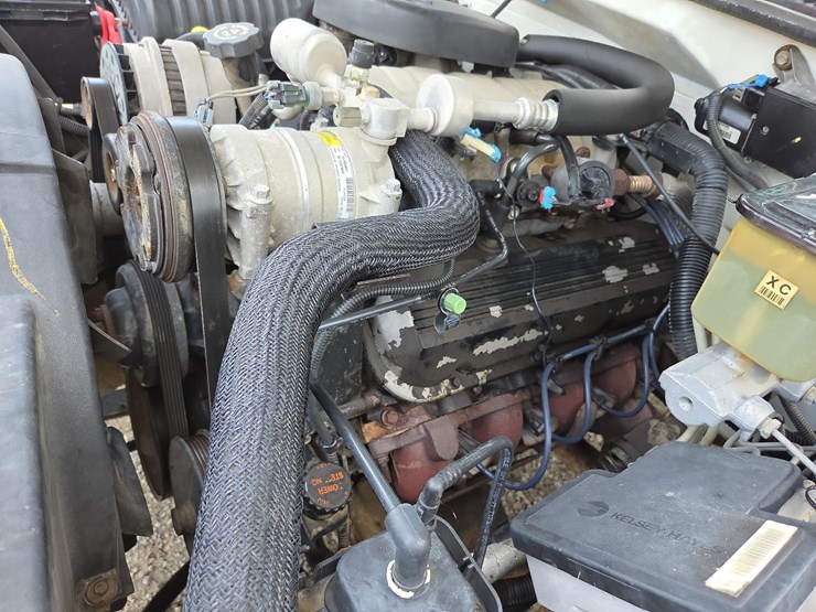 2000-gmc-3500hd-image-50