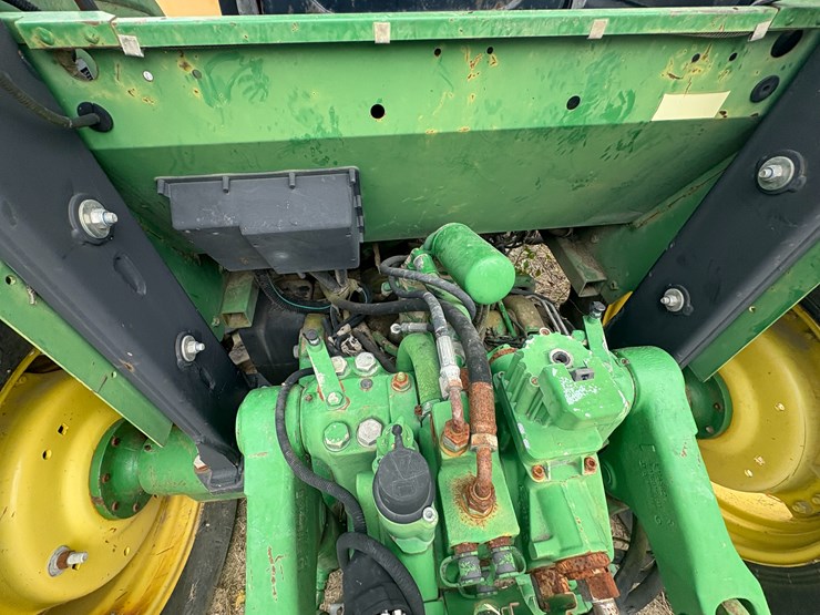 2000-john-deere-6310-image-21