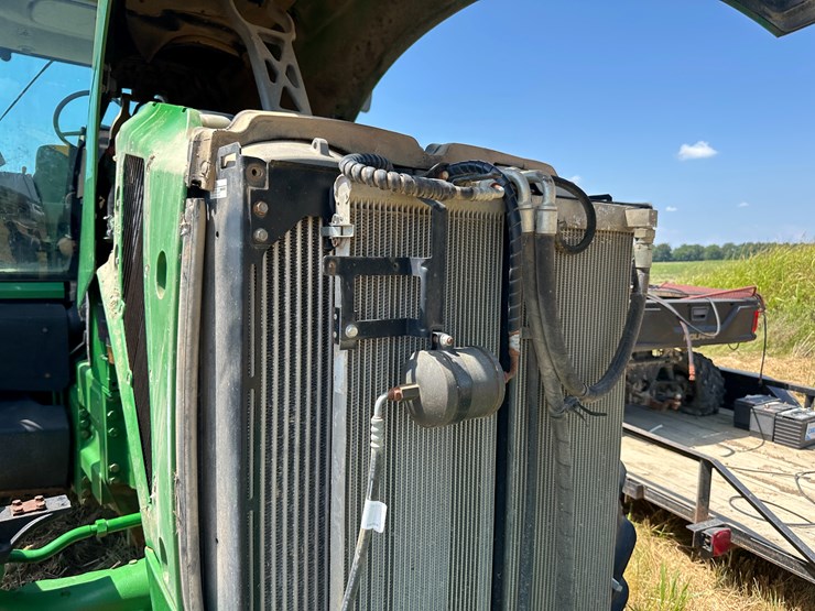 2014-john-deere-8285r-image-50