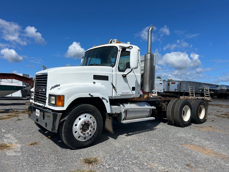 2007-mack-chn613-image-1