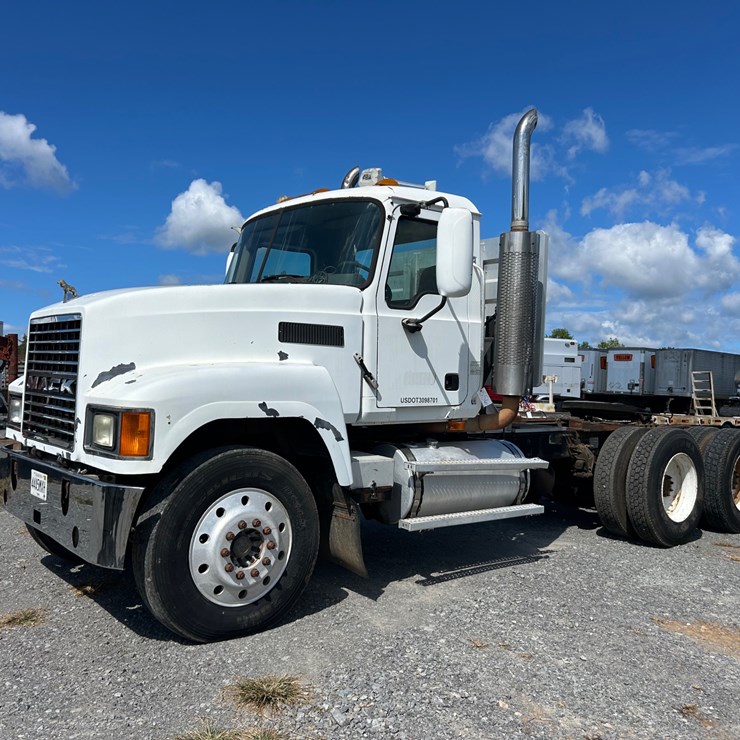 2007 MACK CHN613