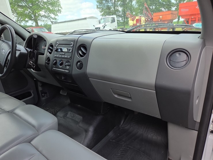 2008-ford-f150-xl-image-12