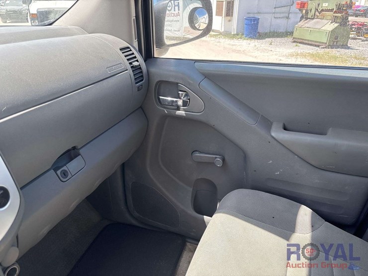 2016-nissan-frontier-image-14
