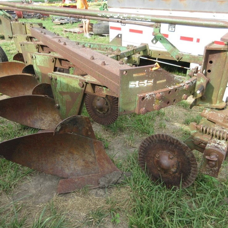 OLIVER 565