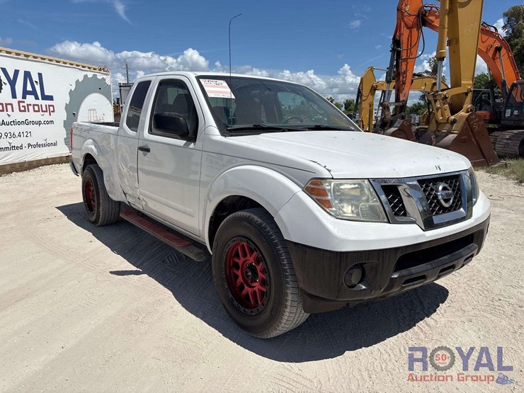 2016-nissan-frontier-image-2