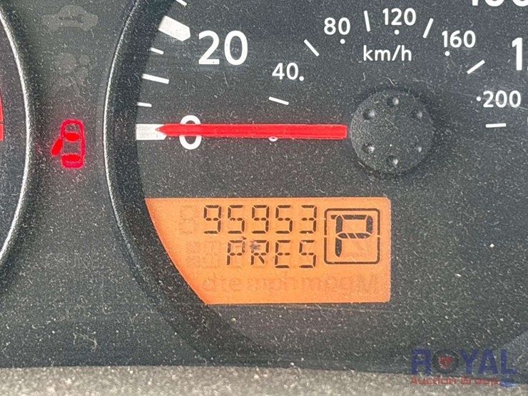 2014-nissan-frontier-image-7