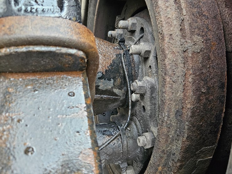 2003-peterbilt-379-image-91