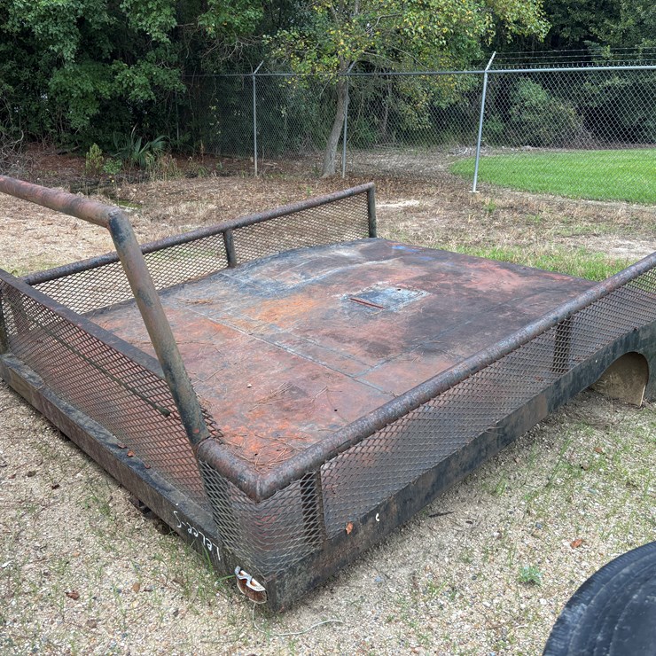 #22727 • HEAVY DUTY METAL TRUCK BED