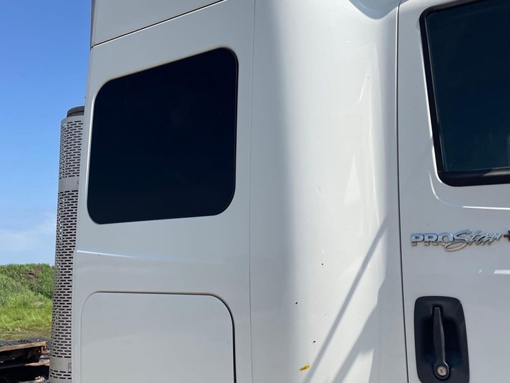 2012-international-prostar-image-17