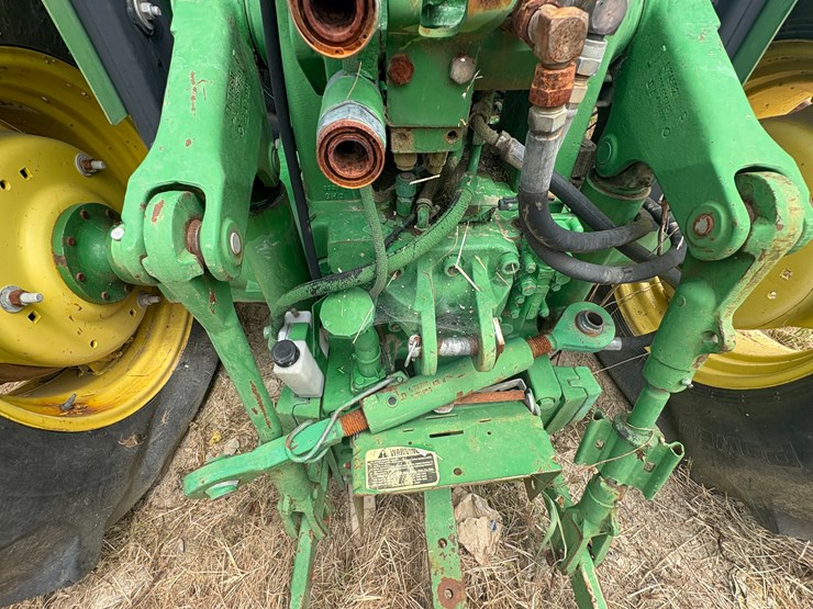 2000-john-deere-6310-image-15