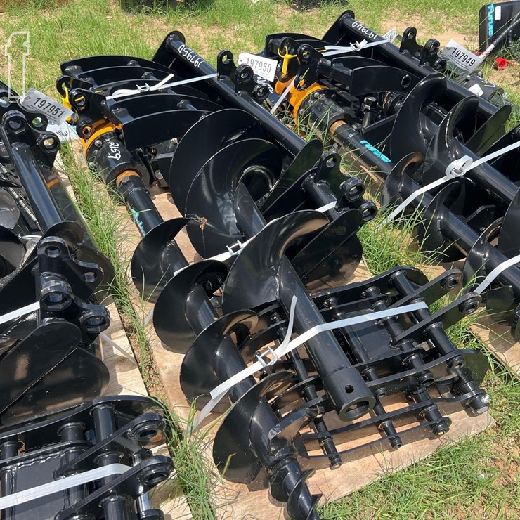 UNUSED FUTURE MINI EXCAVATOR ATTACHMENT SET