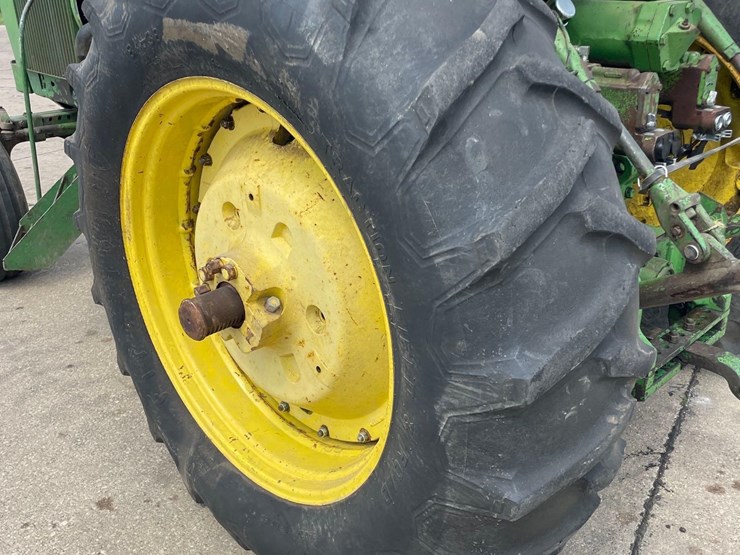john-deere-4630-image-6
