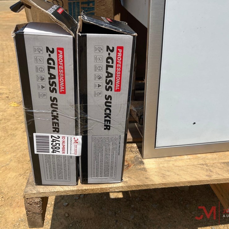 (2) BOXES OF 2 GLASS SUCKER