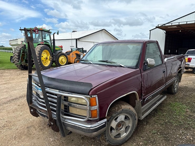 1993-chevy-1500-pickup-image-2