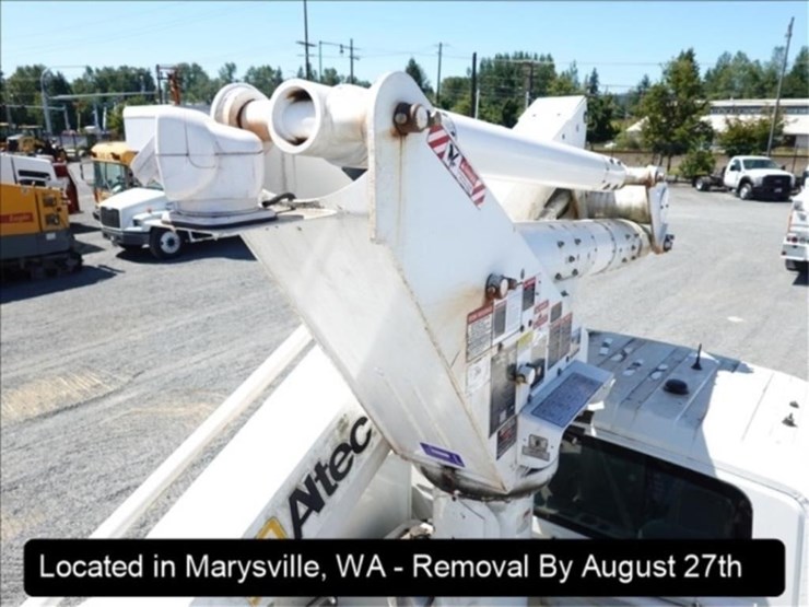 2009-international-durastar-4300-image-2