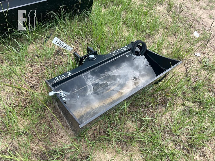 unused-future-24"-hyd-tilt-mini-excavator-bucket-image-1