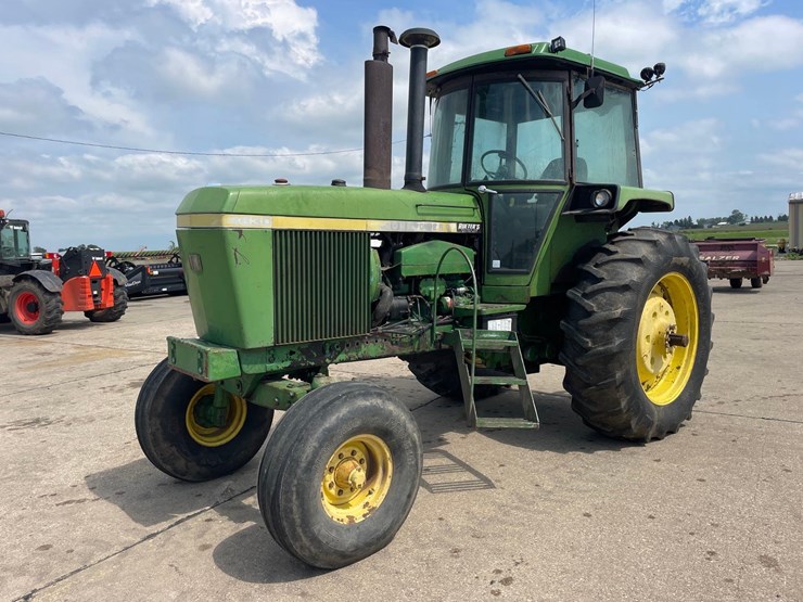 john-deere-4630-image-1