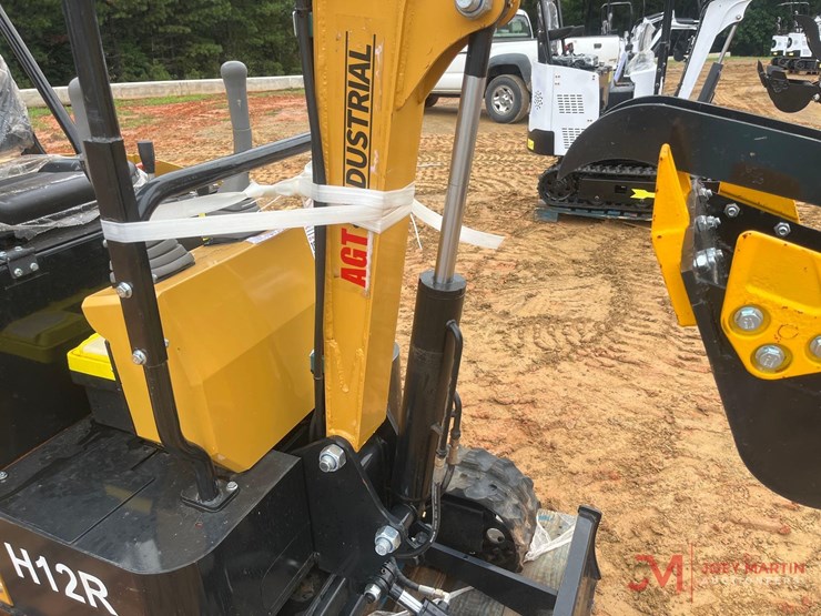 unused-2024-h12r-mini-crawler-excavator-image-10
